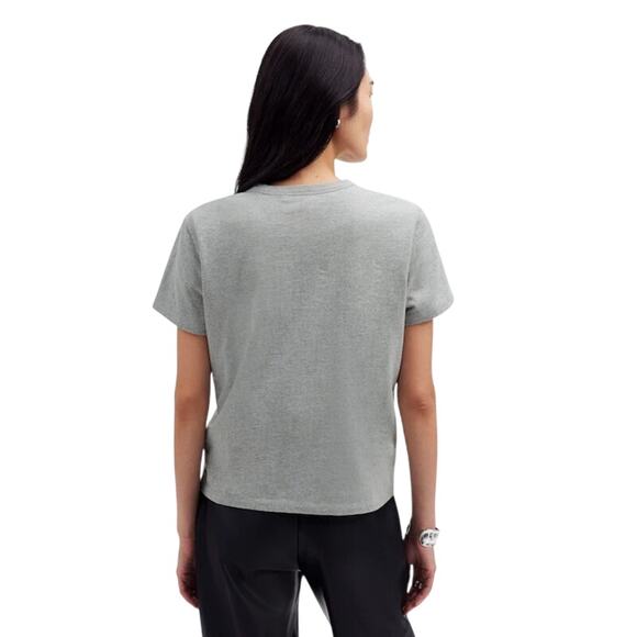 NWT Women’s Cotton Crewneck Tee Heather Ash Grey Size M Casual Basic Top - Picture 3 of 9